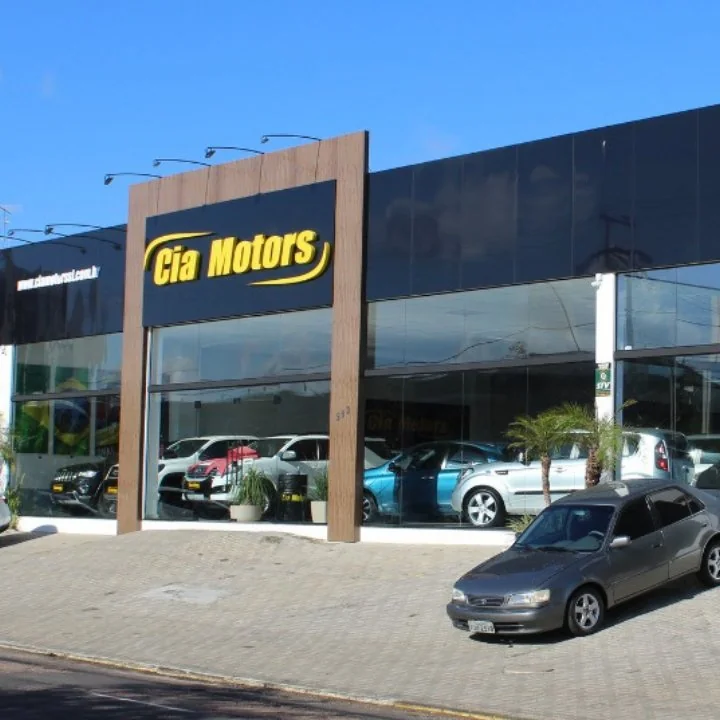 Fachadas em ACM e alumínio para projetos comerciais — fabricação e instalação na Serra Gaúcha Fachadas e ACM Alumínio Esquadrias Ivoti